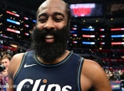 开云体育登录-快船大胜老鹰，继续保持领先地位