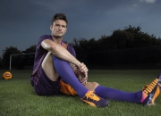 开云官网-钻石与蓝黑，当国际米兰的友谊赛撞上南非种族隔离的高墙