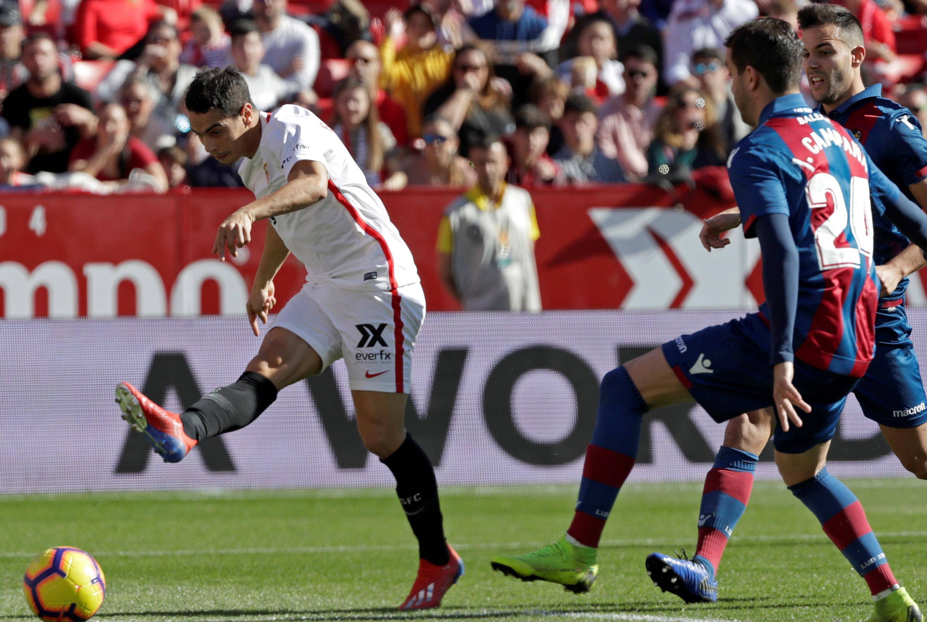 阿拉维斯主场惨败，被拉斯帕尔马斯反超