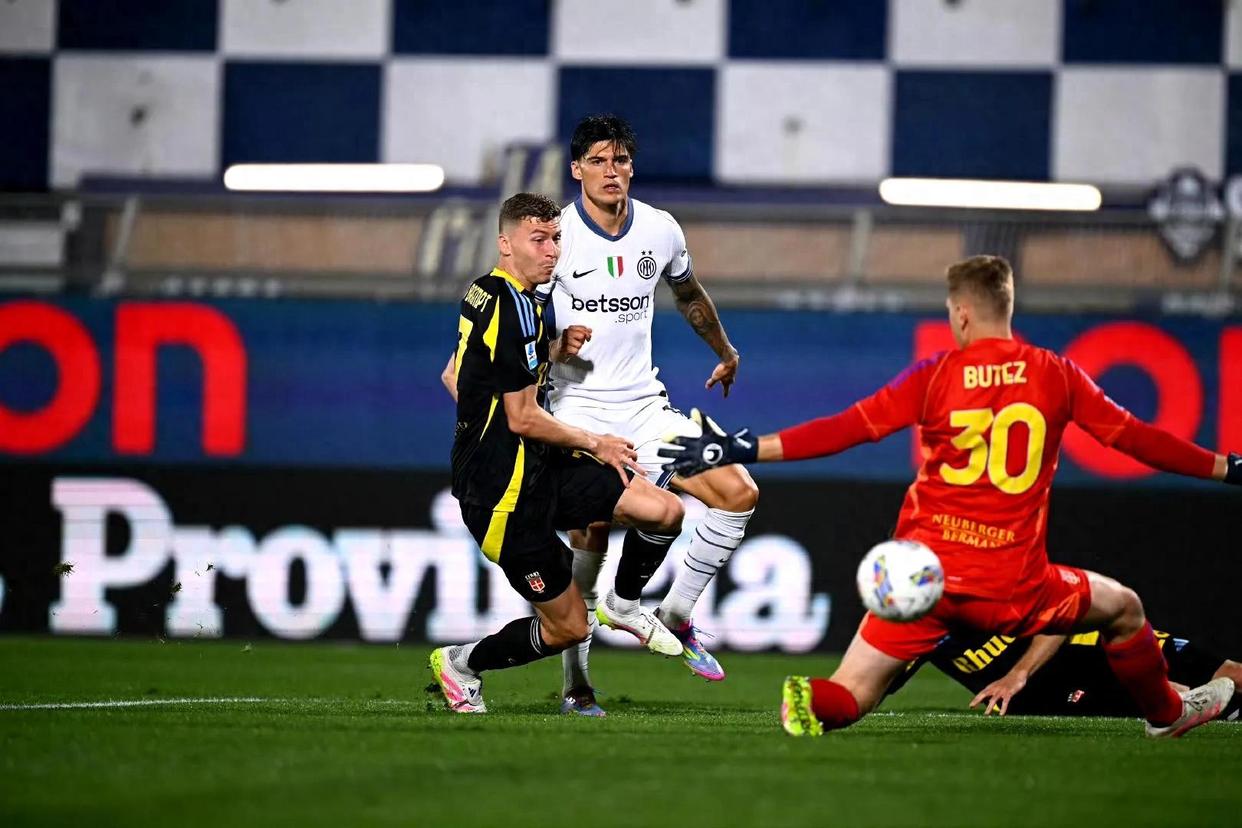 那不勒斯半场领先，终场被逆转遗憾失利的简单介绍