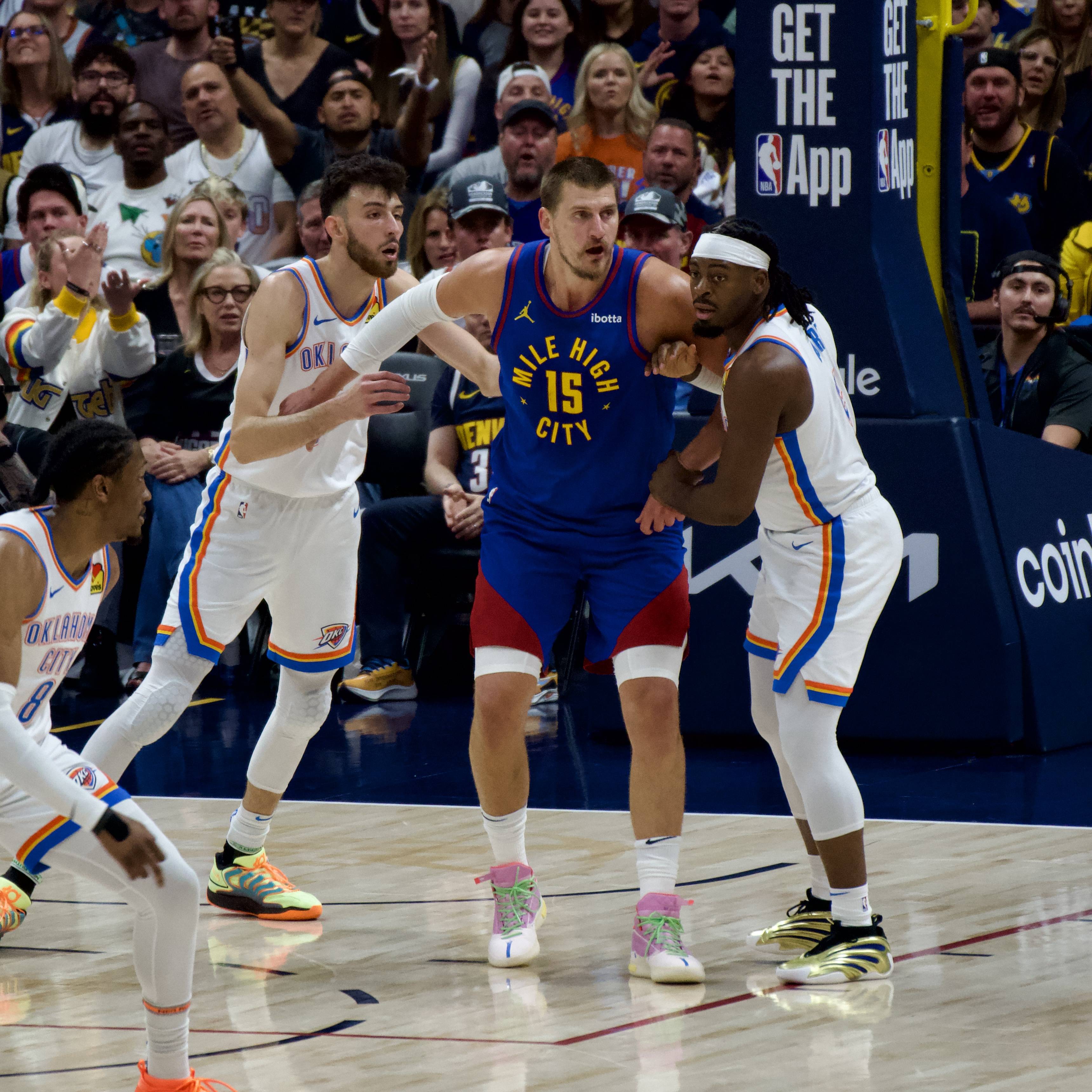 美国著名篮球比赛中出现精彩的绝杀一幕