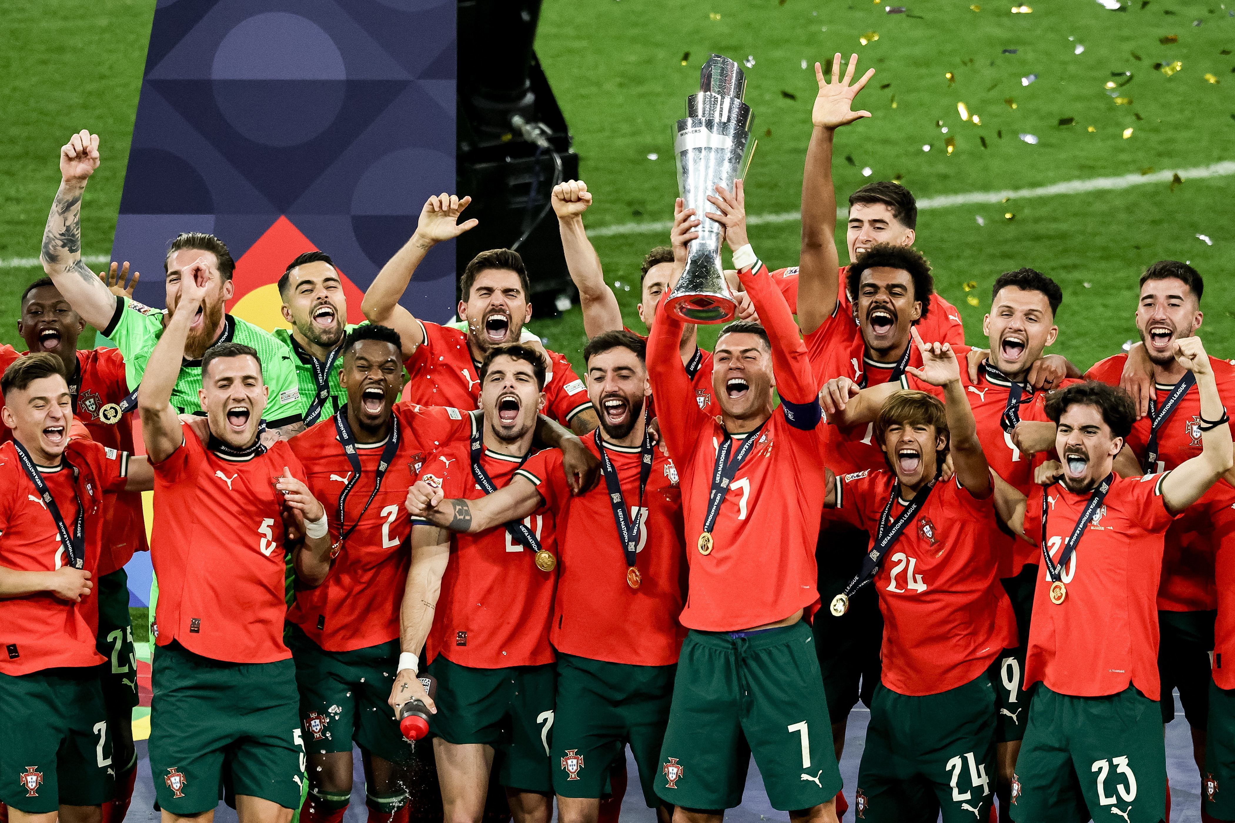 葡萄牙球员在国际赛事中创造惊艳一幕的简单介绍