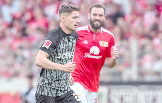 柏林联合取胜弗赖堡关键三分来之不易的简单介绍