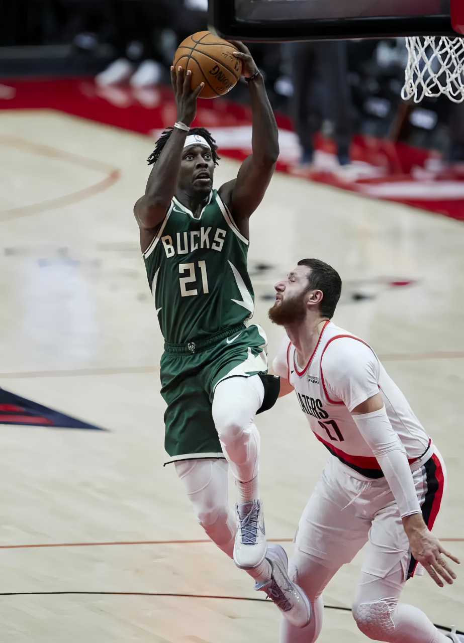 热火绝杀辽宁队，霍勒迪惊艳四座