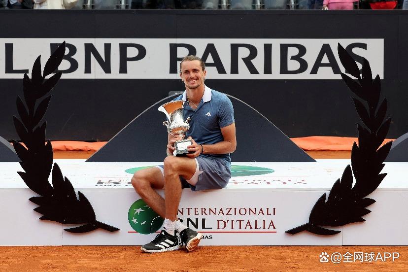 ATP总决赛鏖战法网，兹维列夫点燃赛场