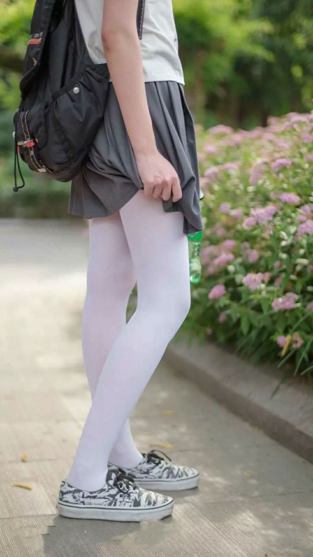 极速狂飙与钢铁意志，当F1争冠战火映照纽约横扫之师