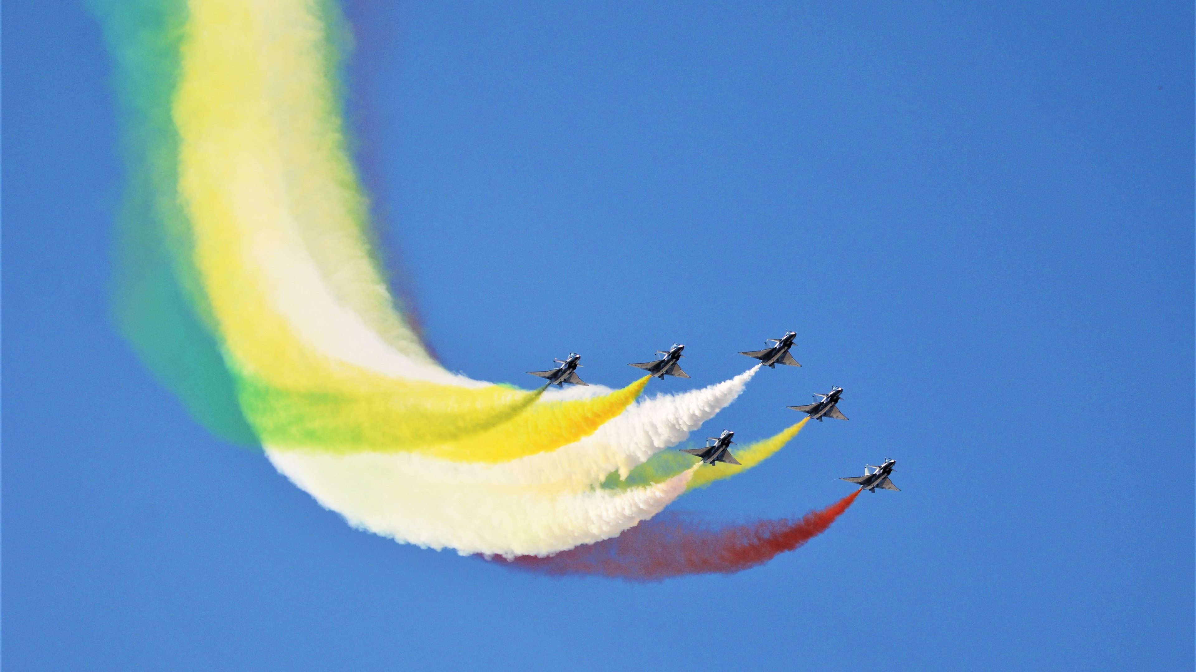 乌拉圭打穿曼城，本泽马进攻端无人可挡，一场改写足球史的逻辑风暴